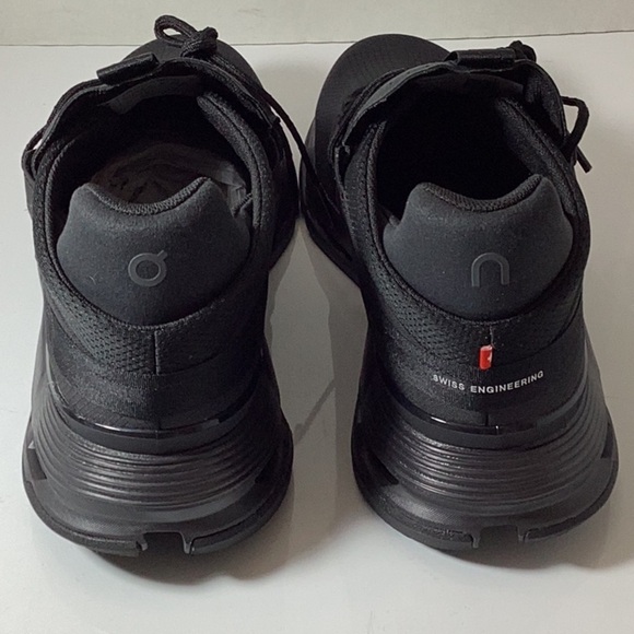 On Cloudnova 2 Trainers - Picture 11 of 16